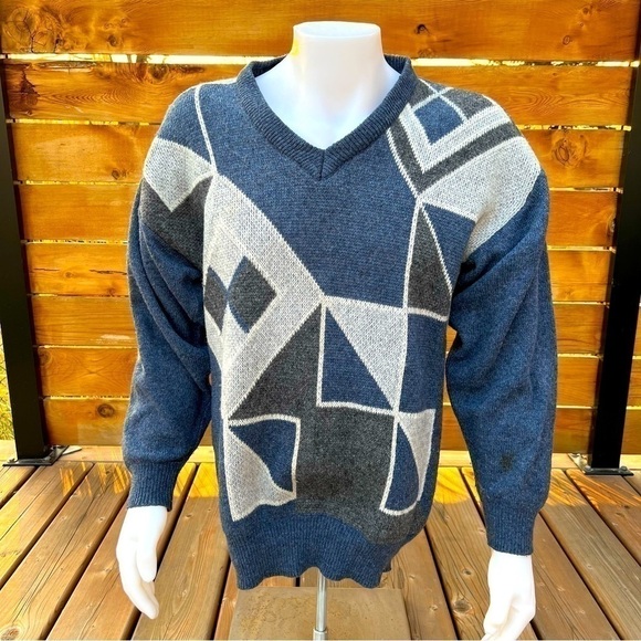 Vintage V-Neck Geometric Shetland Wool Print Sweater - Picture 1 of 10